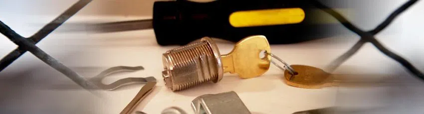 Community Locksmith Store Nashville, TN 615-510-3313 - changing-locks